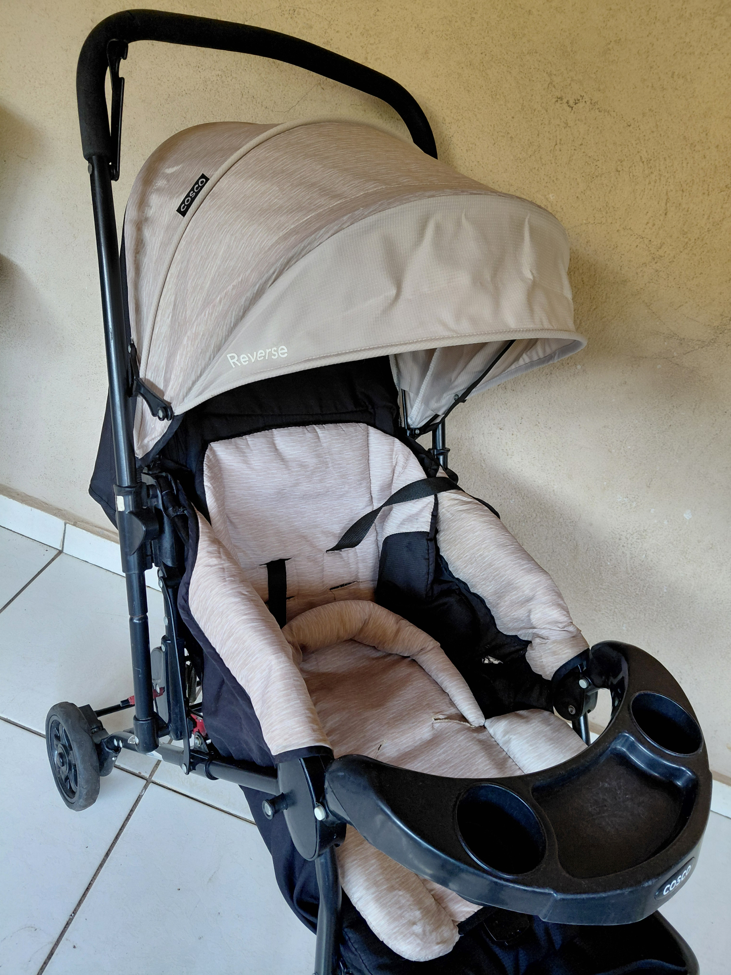 Carrinho de bebê higienizado pela BX Prime